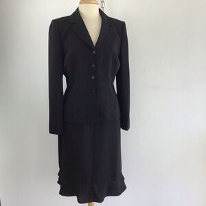 TAHARI ARTHUR S. LEVINE Pinstripe effect Skirt Suit with Ruffle Bottom size 12